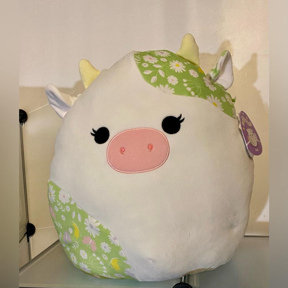 Ada the Green Floral Print Cow Squishmallows  NWT 8"